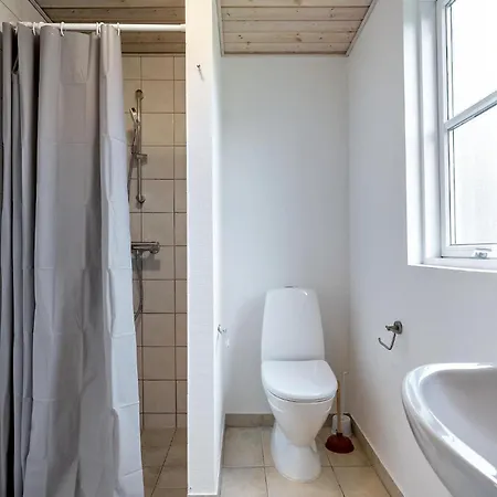 بيت للعطل Stunning In Idestrup With Sauna Bøtø By